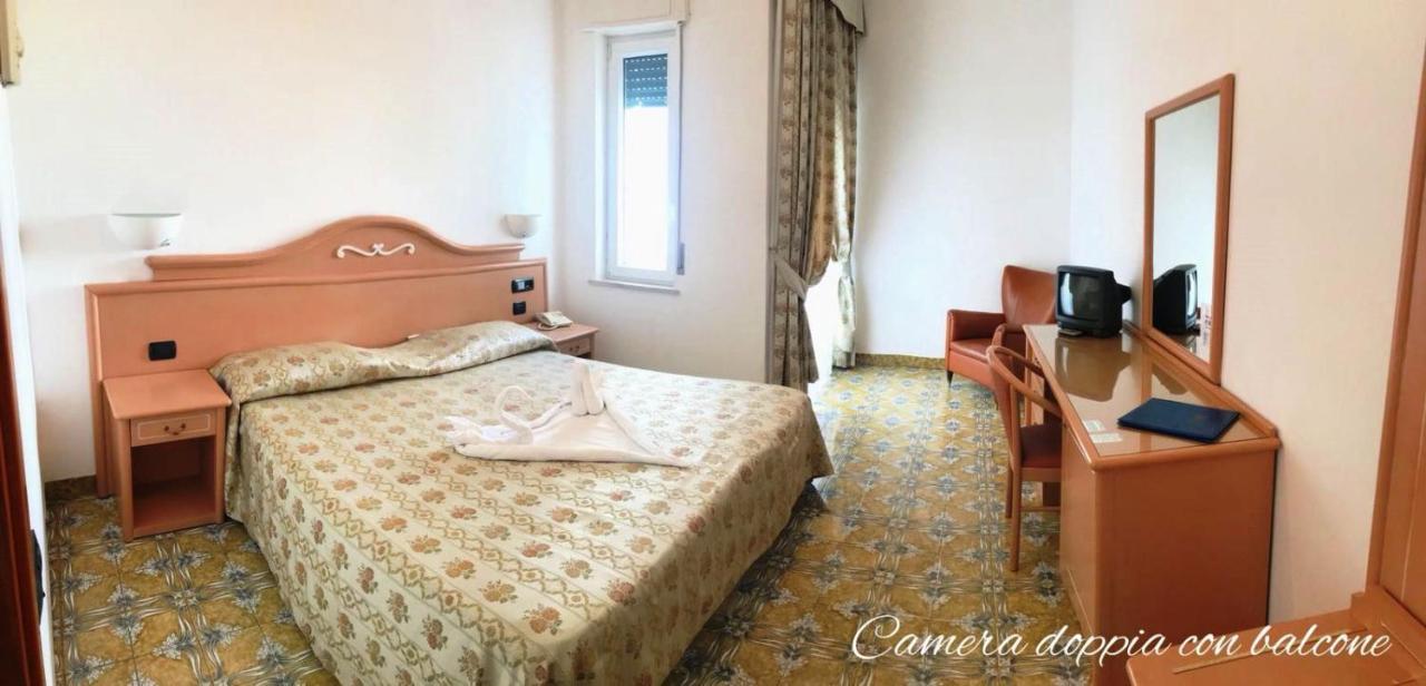 Hotel Imperial Ischia Exterior photo