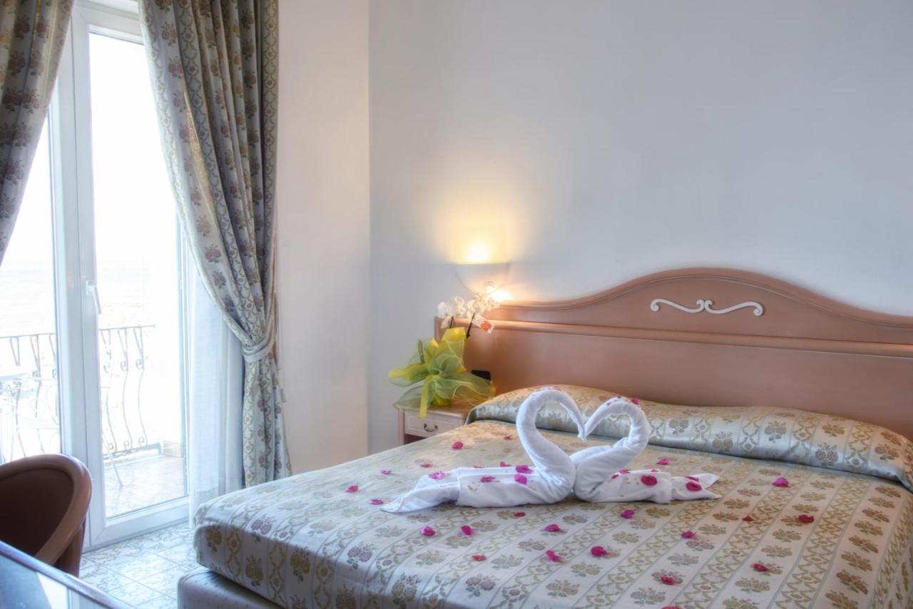 Hotel Imperial Ischia Exterior photo